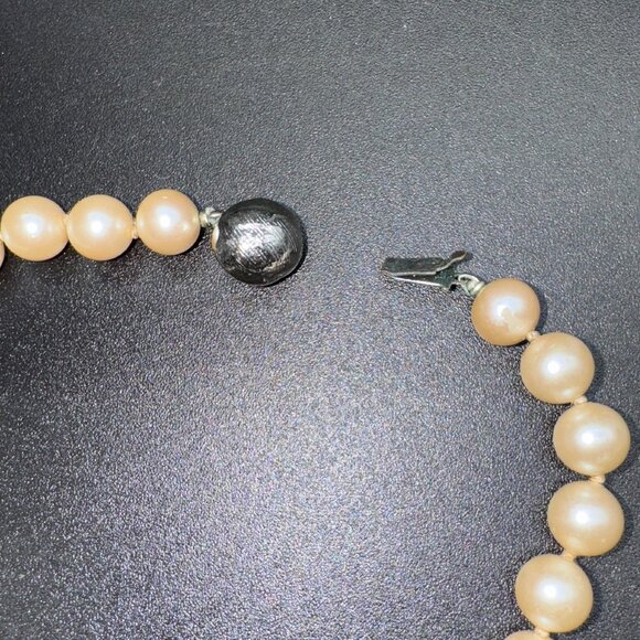 Vintage Cream Coloured Faux Pearls Necklace Long 26 inches - Picture 5 of 7